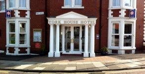york-house-hotel-frost