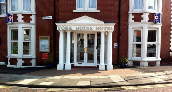 York House Hotel – Frosted Vinyl Graphics